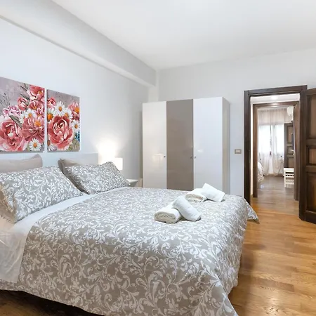 Your Place In Apartment *