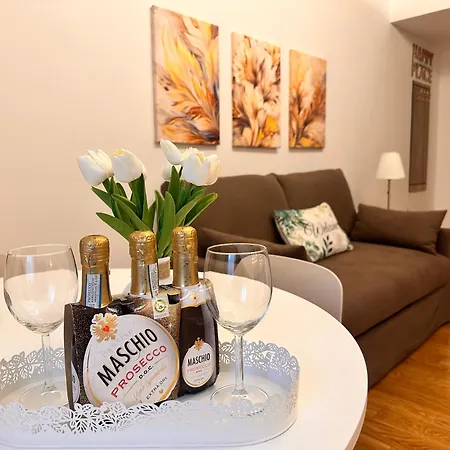 Your Place In Apartment *